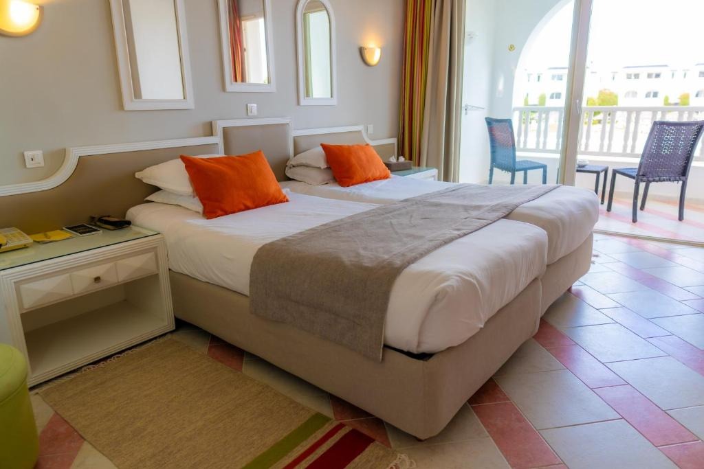 هتل گلدن تولیپ تاج سلطان ریزورت